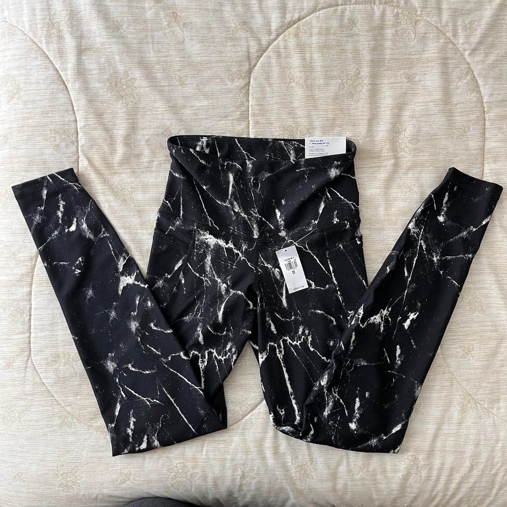 NWT High-rise PowerSoft 7/8 leggings in Electric - Old Navy Sz XS